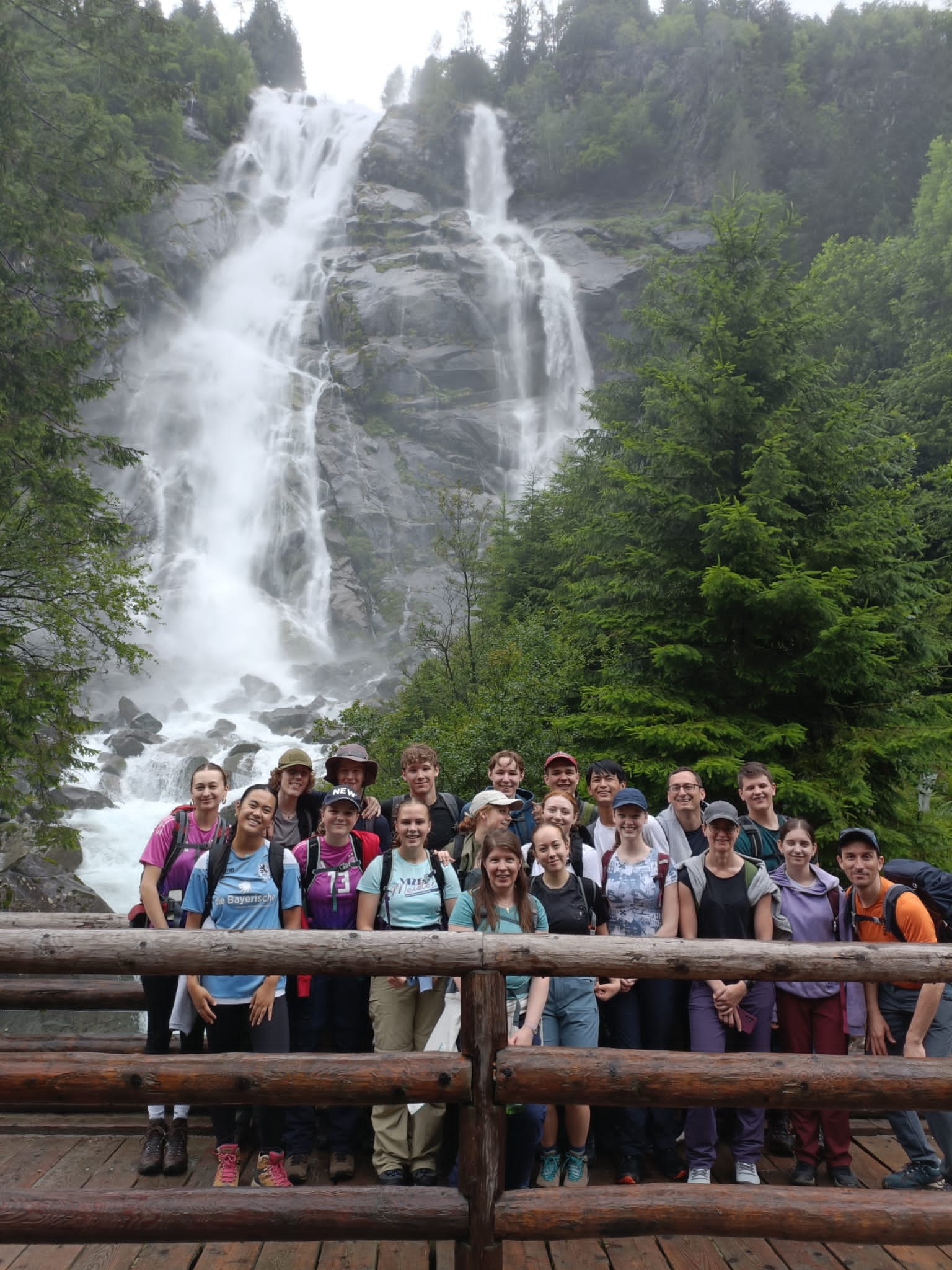 Wanderwoche-Wasserfall-Dolomiten-2024